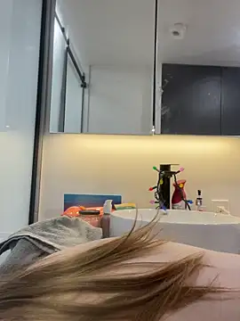 elliepixie online show from 22, 12, 2025