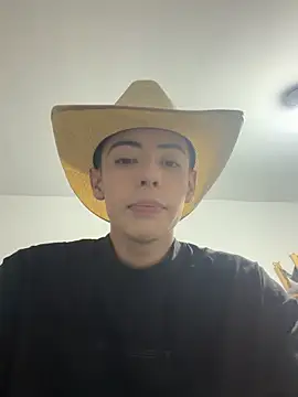 Snapshot of Sebastian_Reed chatting on 5, 2, 2026 Sebastian Reed online show from 5, 2, 2026