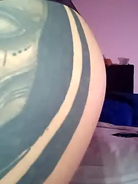 Snapshot of SharonSalazar chatting on 29, 11, 2025 SharonSalazar online show from 29, 11, 2025