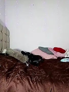 Snapshot of anny_sweet17 chatting on 16, 12, 2025 anny sweet17 online show from 16, 12, 2025