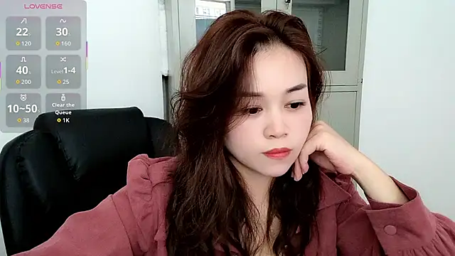 Ella-61 online show from 27, 10, 2025