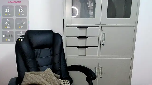 Ella-61 online show from 28, 10, 2025