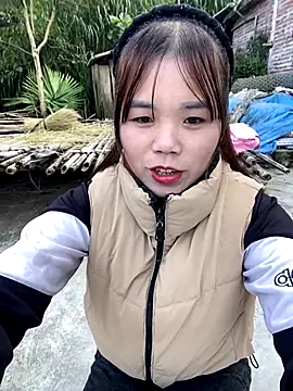 Snapshot of nachi-baby chatting on 28, 11, 2025 nachi-baby online show from 28, 11, 2025