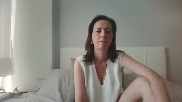 Snapshot of ArianaStarr chatting on 3, 6, 2026 ArianaStarr online show from 3, 6, 2026