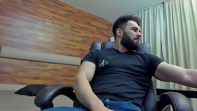 Snapshot of MicahLane chatting on 12, 1, 2026 MicahLane online show from 12, 1, 2026