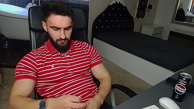 Snapshot of MicahLane chatting on 6, 7, 2026 MicahLane online show from 6, 7, 2026