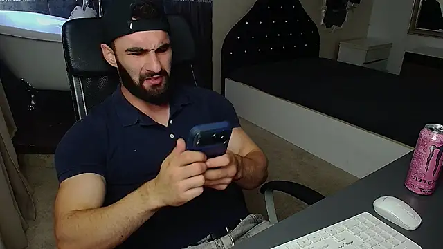 Snapshot of MicahLane chatting on 19, 7, 2026 MicahLane online show from 19, 7, 2026