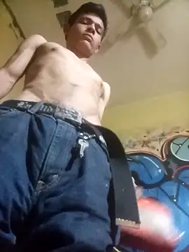 Snapshot of HSexy_Men00 chatting on 11, 11, 2025 HSexy Men00 online show from 11, 11, 2025