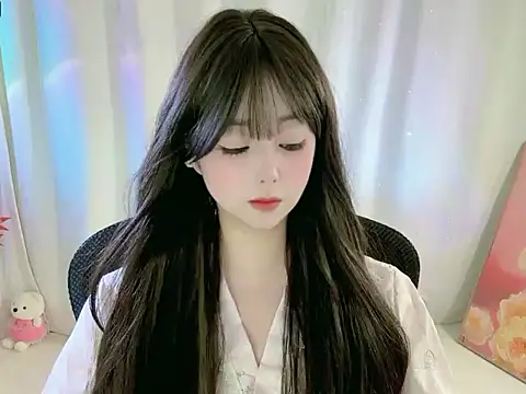 Clover zizi online show from 17, 12, 2025