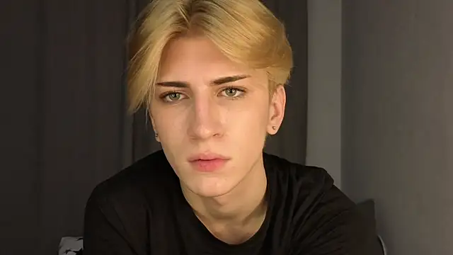 Oliver star boy  online show from 5, 5, 2026