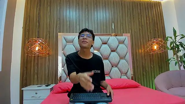 adams bobby online show from 18, 1, 2026