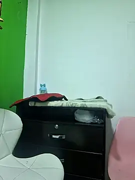 valilu rosse27 online show from 13, 2, 2026