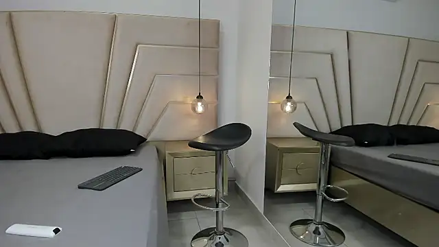 MaroxCute online show from 11, 11, 2025