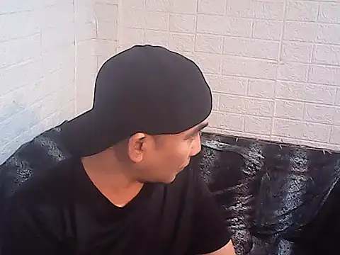 Snapshot of yourasiandesire69 chatting on 25, 11, 2025 yourasiandesire69 online show from 25, 11, 2025