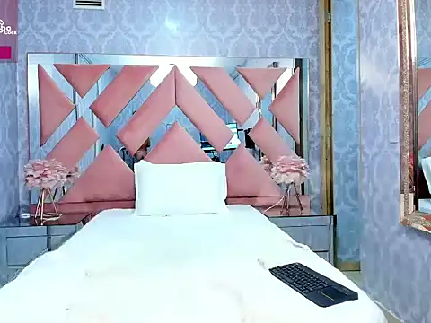 Snapshot of milkybaby_ chatting on 27, 10, 2025 milkybaby online show from 27, 10, 2025