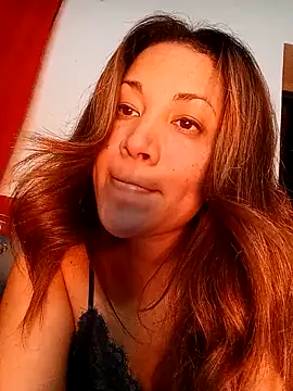 dulcessecretos online show from 4, 12, 2025