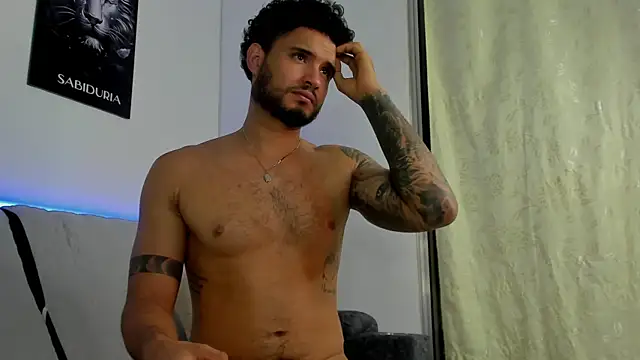 Snapshot of AUSTINN_TORRES chatting on 25, 6, 2026 AUSTINN TORRES online show from 25, 6, 2026