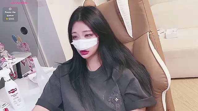 Milk Sola online show from 19, 6, 2026