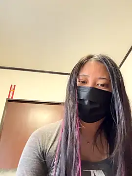 Snapshot of arisu_Fcap chatting on 12, 11, 2025 arisu Fcap online show from 12, 11, 2025