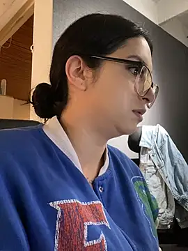 Kloe Novoa online show from 19, 1, 2026