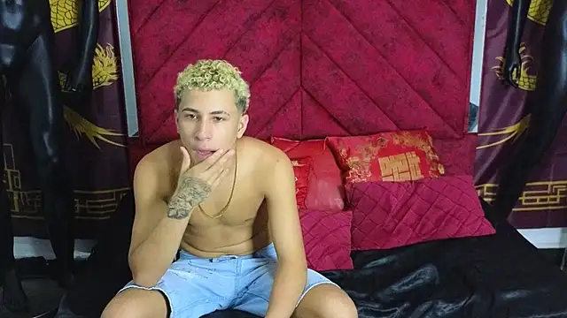 Horny Duo0 online show from 28, 10, 2025