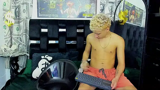 Horny Duo0 online show from 16, 11, 2025