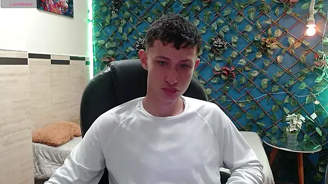 Garuo 18 online show from 26, 11, 2025