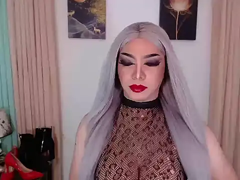 Snapshot of _Danica_Malibog_ chatting on 3, 11, 2025 Danica Malibog online show from 3, 11, 2025