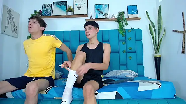 Snapshot of Hot_Boys_Latinos_X chatting on 22, 11, 2025 Hot Boys Latinos X online show from 22, 11, 2025