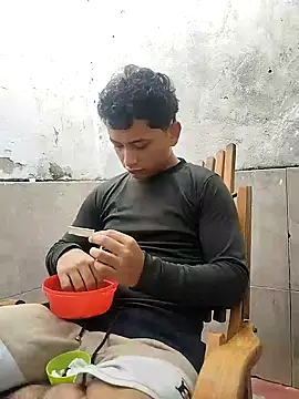 Snapshot of fer_luna chatting on 4, 11, 2025 fer luna online show from 4, 11, 2025