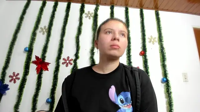 Snapshot of Vanessa_Martinz chatting on 27, 11, 2025 Vanessa Martinz online show from 27, 11, 2025