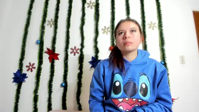 Snapshot of Vanessa_Martinz chatting on 3, 12, 2025 Vanessa Martinz online show from 3, 12, 2025