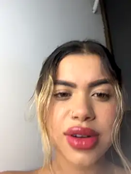 Snapshot of Alanna-foxx chatting on 27, 11, 2025 Alanna-foxx online show from 27, 11, 2025