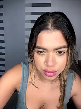 Snapshot of Alanna-foxx chatting on 16, 12, 2025 Alanna-foxx online show from 16, 12, 2025