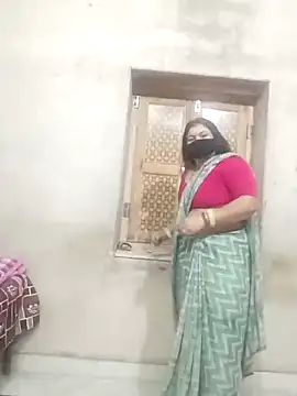 Snapshot of Best_couple2001 chatting on 2, 12, 2025 Best couple2001 online show from 2, 12, 2025