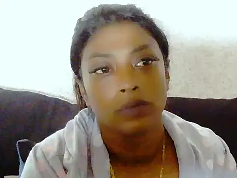 Snapshot of DOVE85 chatting on 11, 11, 2025 DOVE85 online show from 11, 11, 2025