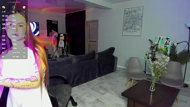 Snapshot of Cleojuice chatting on 5, 11, 2025 Cleojuice online show from 5, 11, 2025