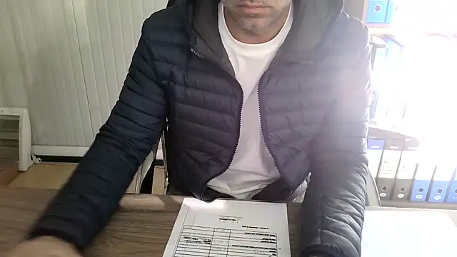 Snapshot of Evasionee chatting on 19, 11, 2025 Evasionee online show from 19, 11, 2025