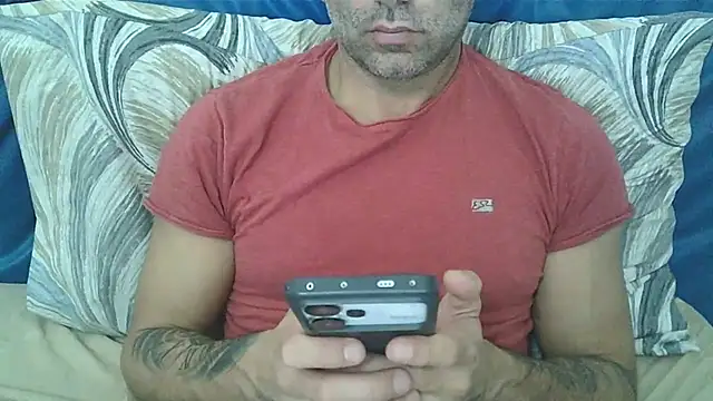 Snapshot of Evasionee chatting on 19, 11, 2025 Evasionee online show from 19, 11, 2025