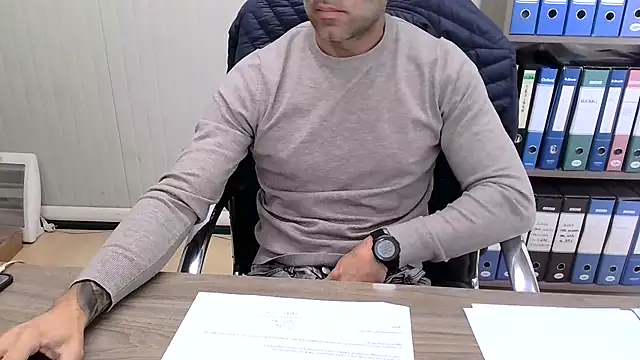 Snapshot of Evasionee chatting on 20, 11, 2025 Evasionee online show from 20, 11, 2025