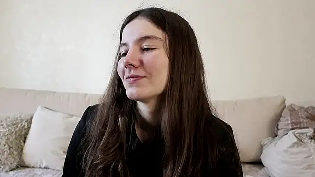 Petalwren online show from 7, 4, 2026