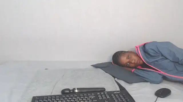 EbonyTinyX online show from 14, 12, 2025