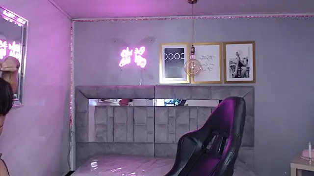 Cute Martina v online show from 24, 11, 2025