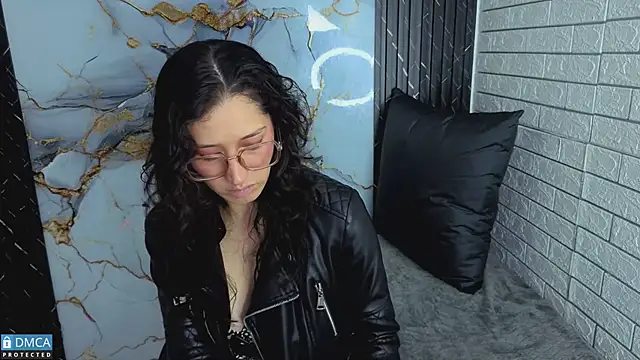 eva delight  online show from 31, 3, 2026