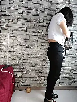 eva delight  online show from 28, 5, 2026