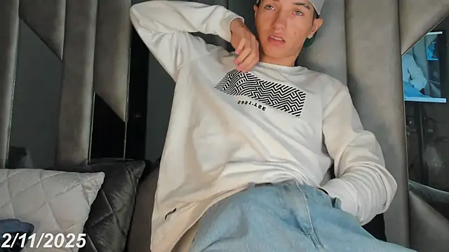 Snapshot of Dallen_Grant chatting on 2, 11, 2025 Dallen Grant online show from 2, 11, 2025