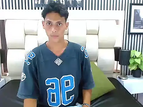 wiltom  online show from 1, 11, 2025