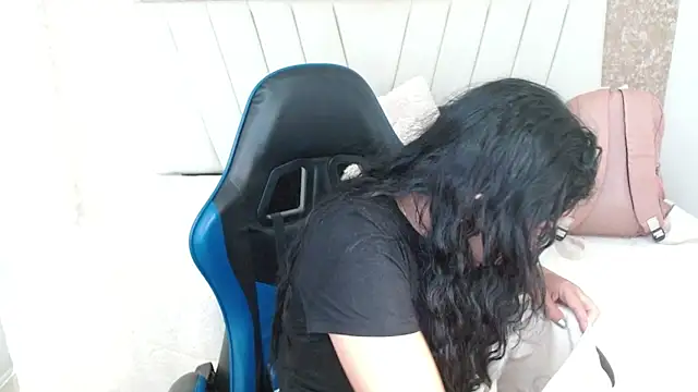 AliceSmity  online show from 12, 3, 2026