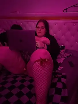 Snapshot of Aksinja05 chatting on 18, 12, 2025 Aksinja05 online show from 18, 12, 2025