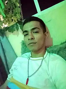 Snapshot of El-jhon chatting on 3, 11, 2025 El-jhon online show from 3, 11, 2025